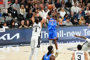 熱度很高！NBA官方今日公布最佳陣容 相關(guān)詞條沖上熱搜榜前十