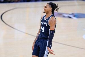 穩得很！瓦塞爾7中3拿到13分6板3助1斷1帽 填滿數據欄