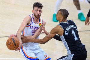 心魔已起！切特搶七大戰出場30+分鐘但出手不超2次 NBA歷史首人