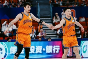 媒體人：現(xiàn)在唯一的懸念是上海隊要在客場奪冠 還是回主場捧杯？