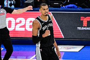 哈特談文班：聯盟唯一全票當選的DPOY要來防我 對我也是一種認可