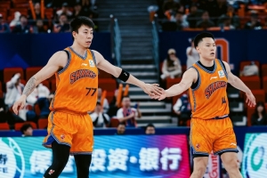 體壇周報：總決賽33分慘案背后，是國內球員發揮云泥之別